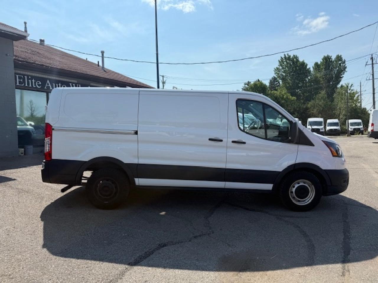 2020 Ford Transit Cargo Van Divider, Shelving, Power seat. Photo3