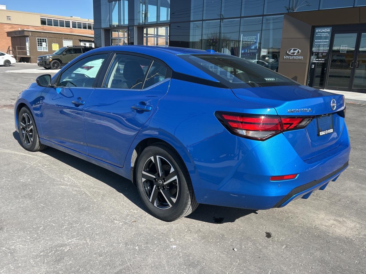 2024 Nissan Sentra SV CVT Photo