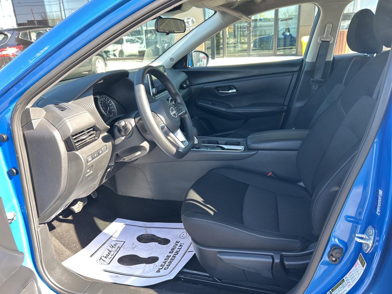 2024 Nissan Sentra SV CVT Photo