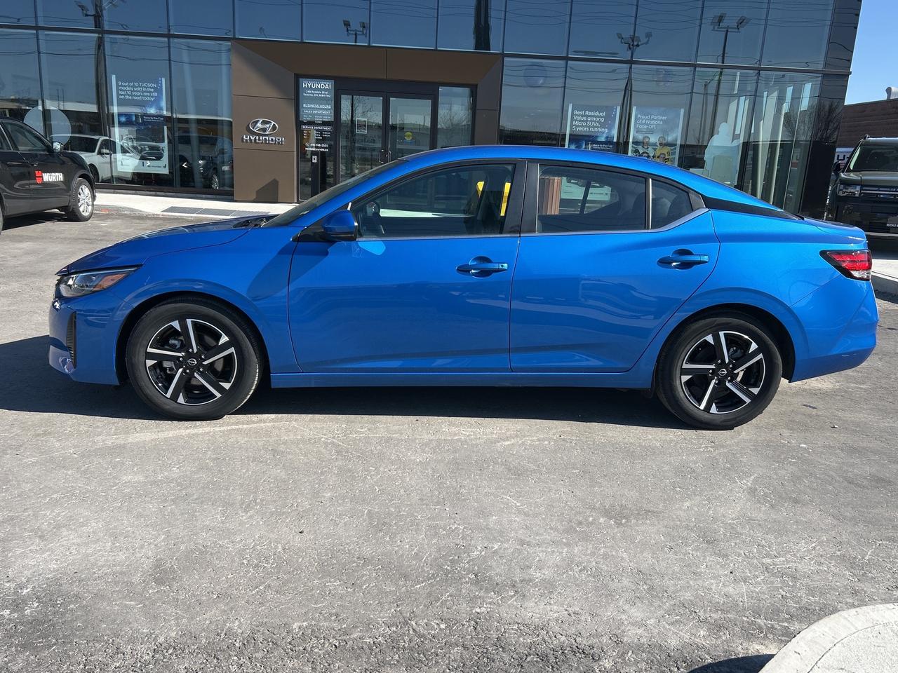 2024 Nissan Sentra SV CVT Photo