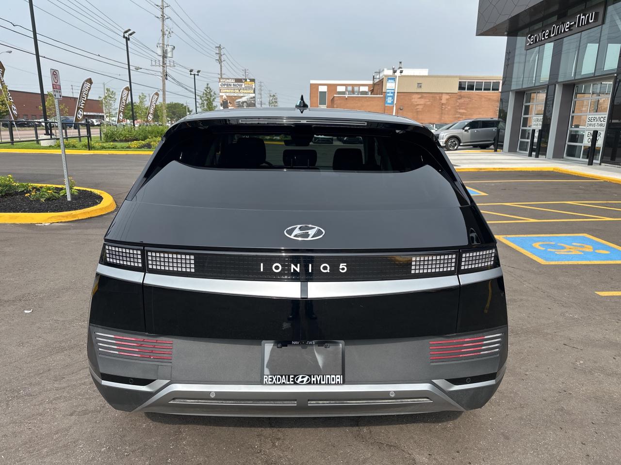 2024 Hyundai IONIQ 5 Preferred RWD Long Range   Starting from 3.99% OAC Photo