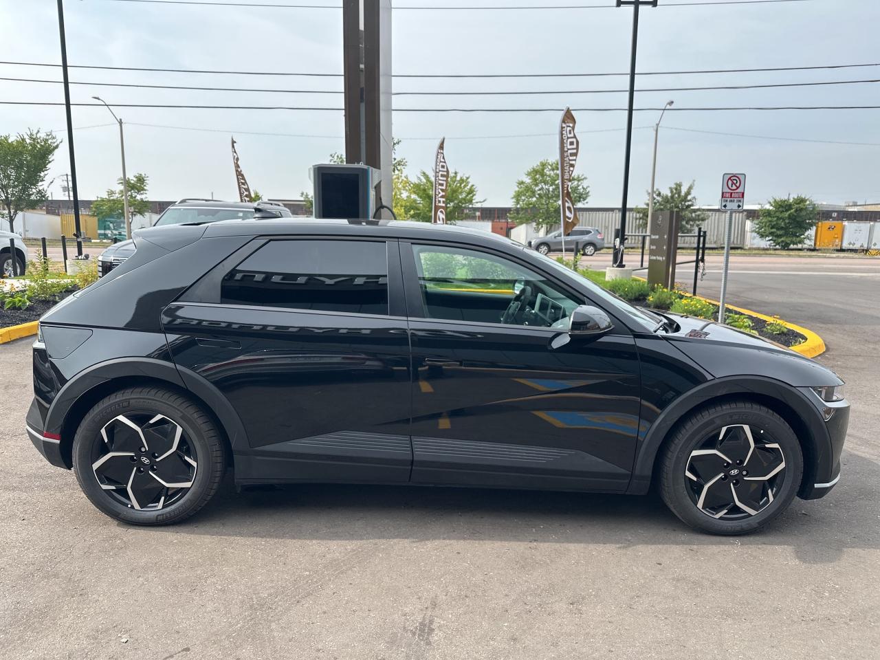 2024 Hyundai IONIQ 5 Preferred RWD Long Range   Starting from 3.99% OAC Photo