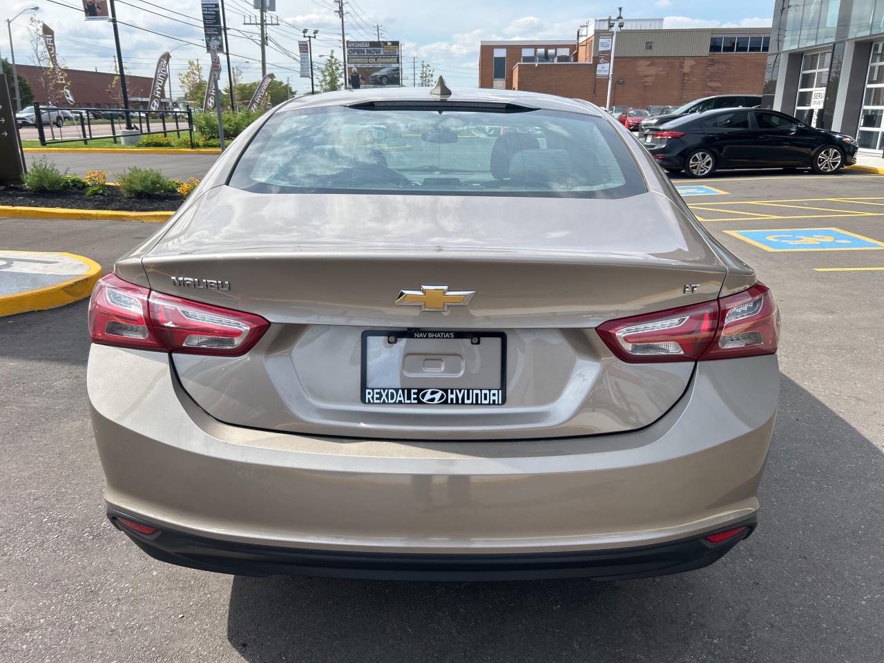 2022 Chevrolet Malibu 4DR SDN LT Photo