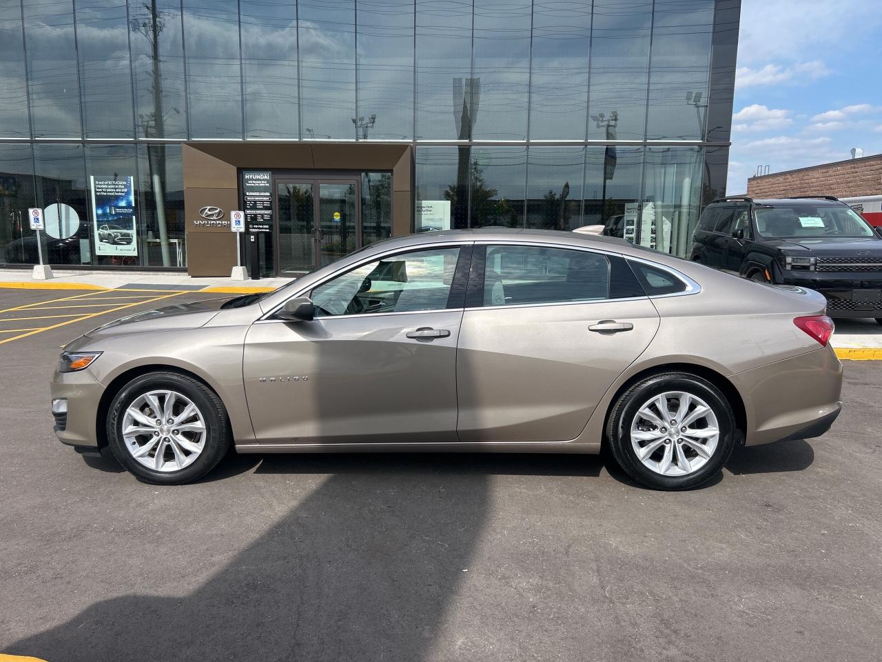 2022 Chevrolet Malibu 4DR SDN LT Photo