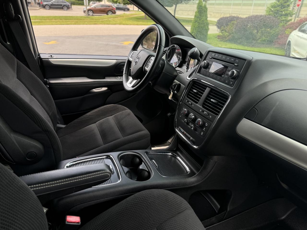 2019 Dodge Grand Caravan Wheelchair Accessible   LOW KMS! Photo