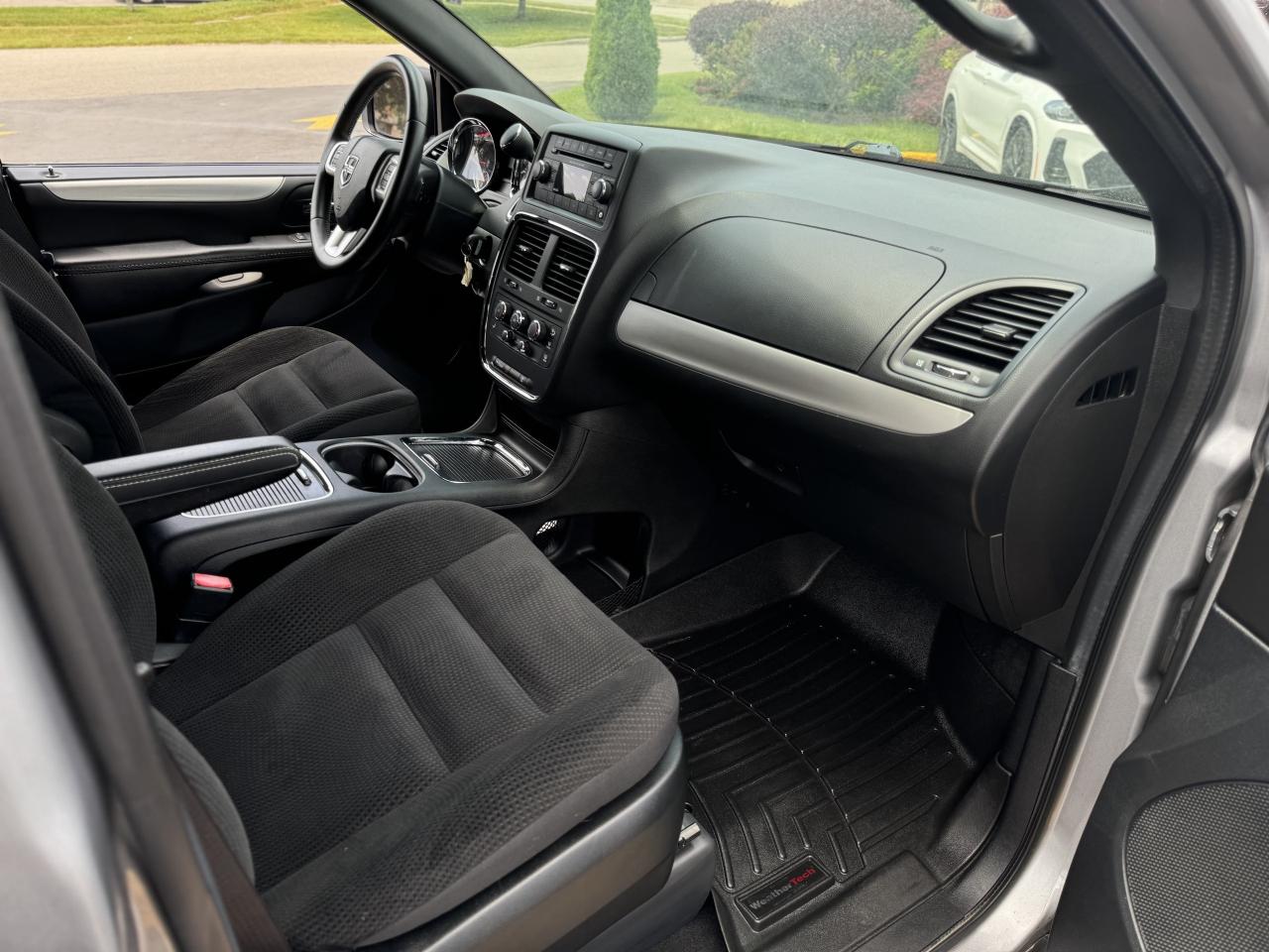 2019 Dodge Grand Caravan Wheelchair Accessible   LOW KMS! Photo