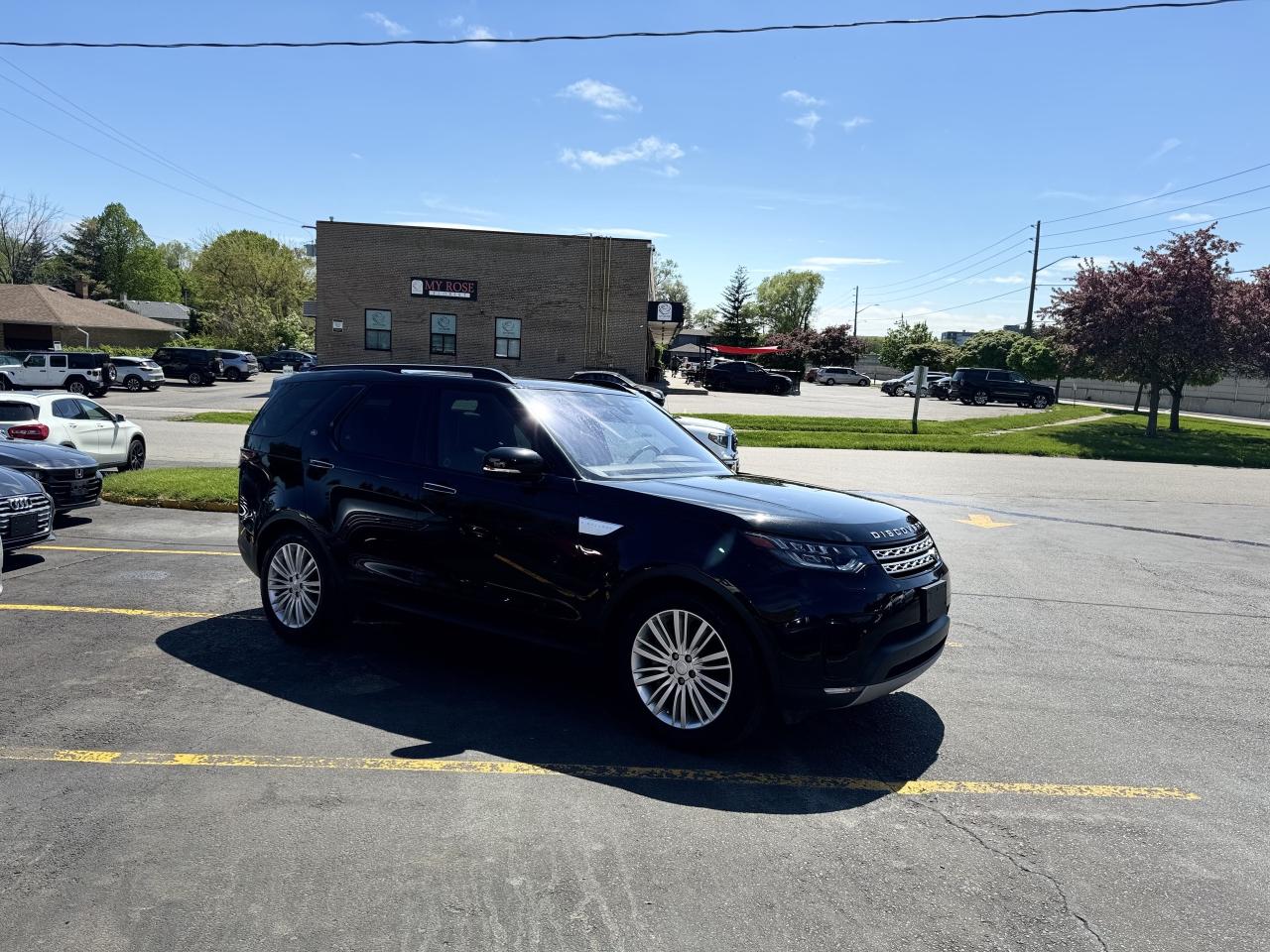2019 Land Rover Discovery HSE Luxury 4WD / CleanCarfax! Photo3
