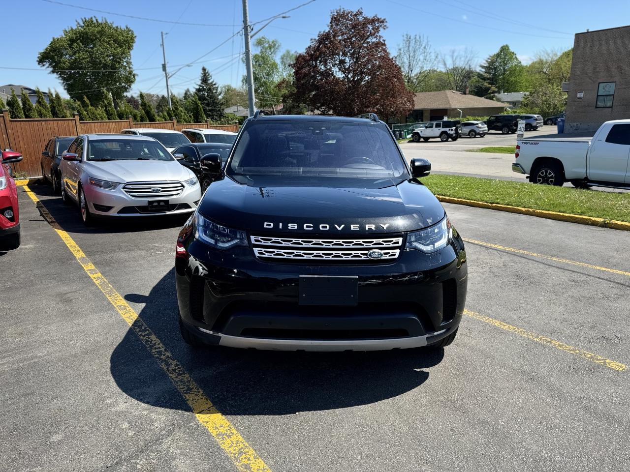 2019 Land Rover Discovery HSE Luxury 4WD / CleanCarfax! Photo