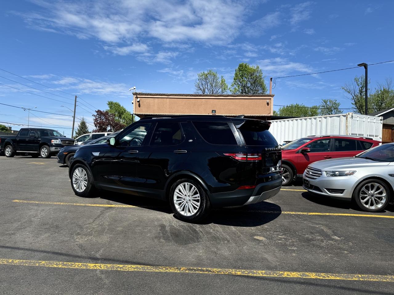 2019 Land Rover Discovery HSE Luxury 4WD / CleanCarfax! Photo