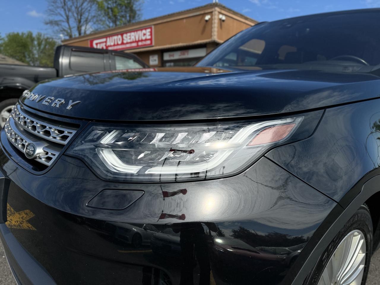 2019 Land Rover Discovery HSE Luxury 4WD / CleanCarfax! Photo