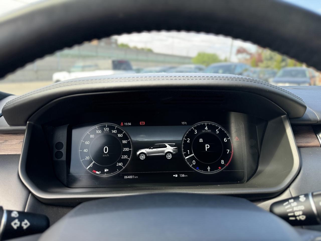 2019 Land Rover Discovery HSE Luxury 4WD / CleanCarfax! Photo