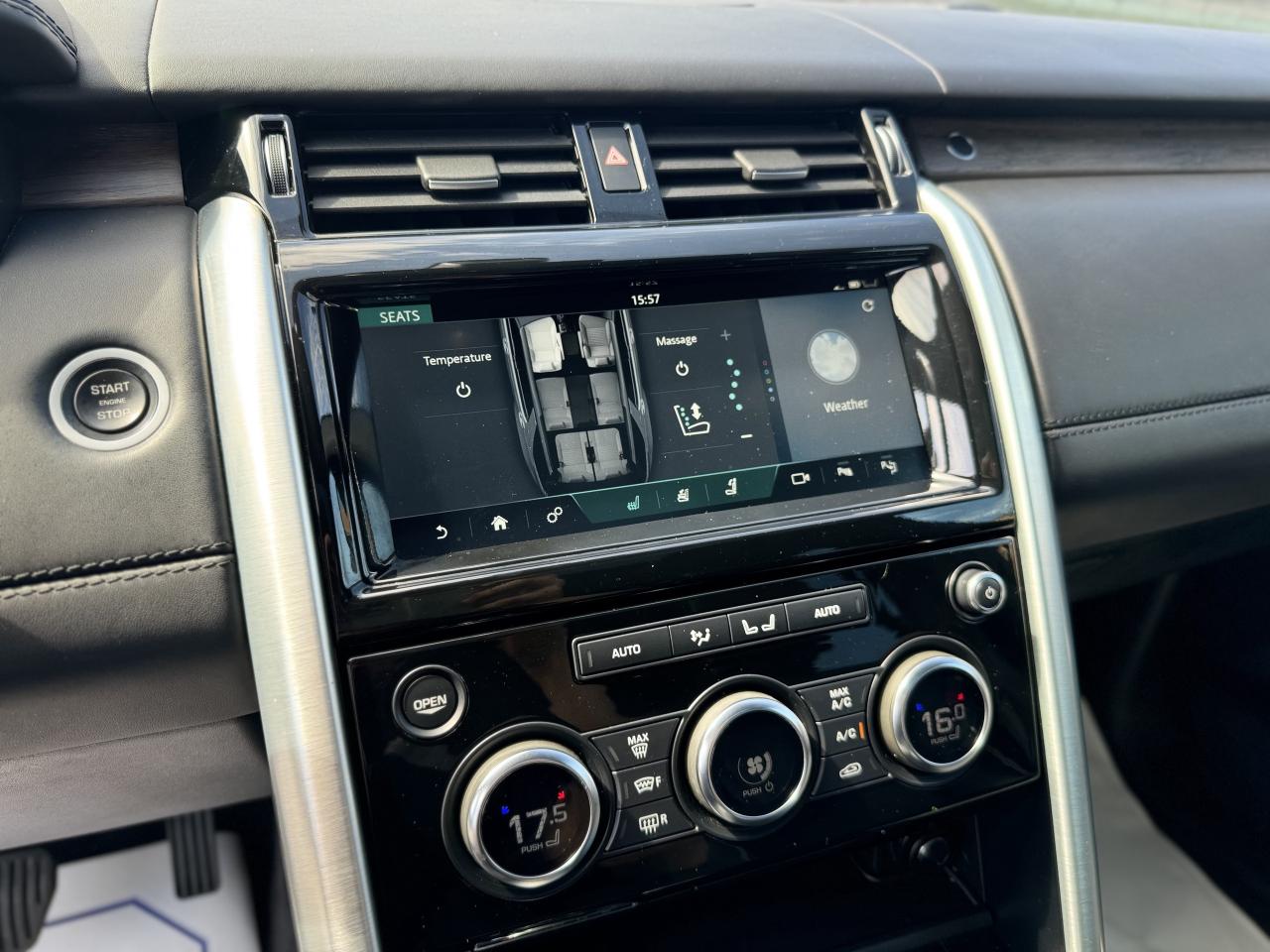 2019 Land Rover Discovery HSE Luxury 4WD / CleanCarfax! Photo