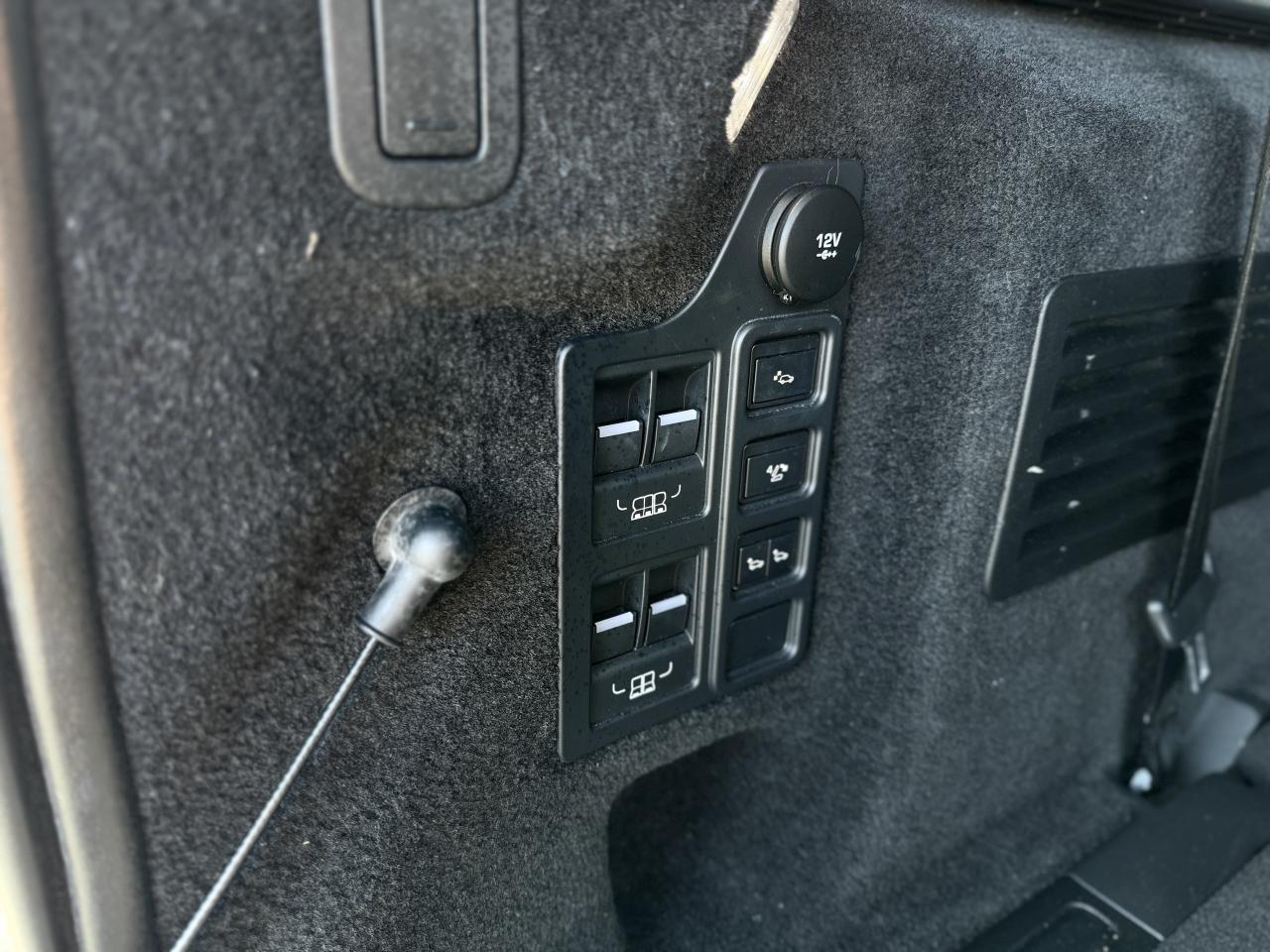 2019 Land Rover Discovery HSE Luxury 4WD / CleanCarfax! Photo