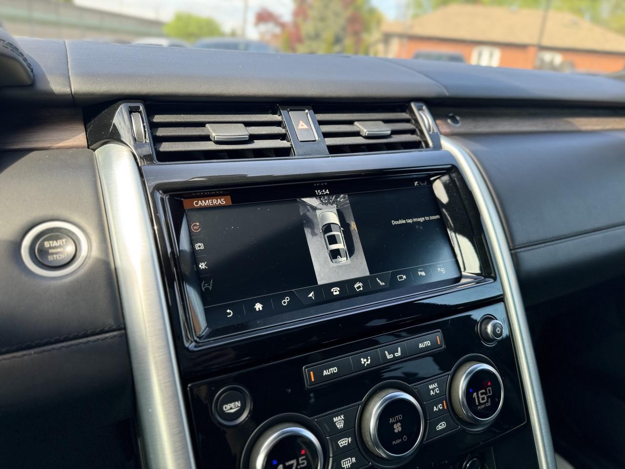 2019 Land Rover Discovery HSE Luxury 4WD / CleanCarfax! Photo