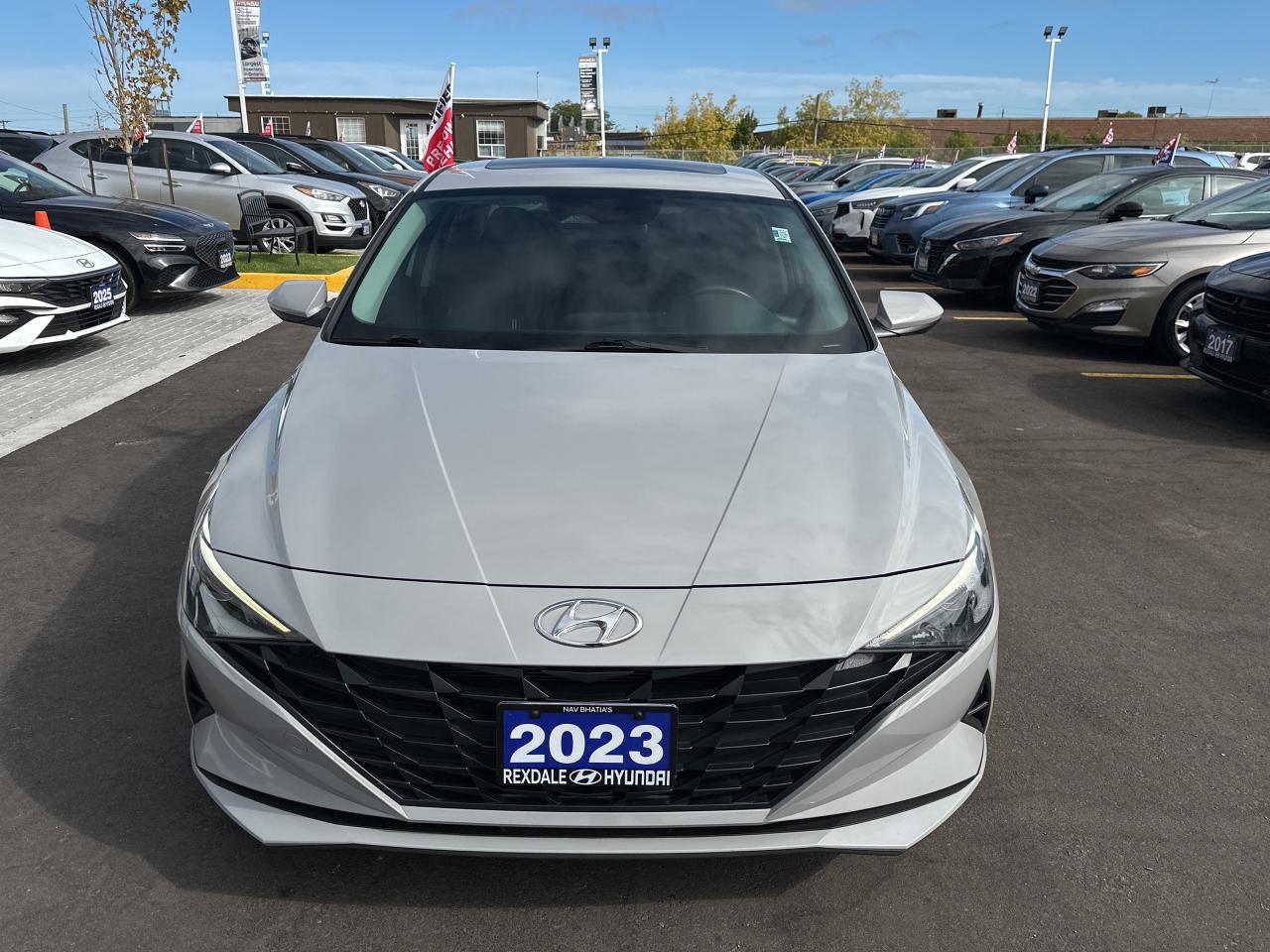 2023 Hyundai Elantra Preferred IVT w-Tech Pkg   Starting from 4.49% OAC Photo
