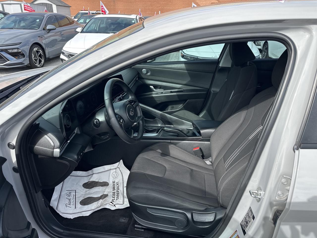 2023 Hyundai Elantra Preferred IVT w-Tech Pkg   Starting from 4.49% OAC Photo