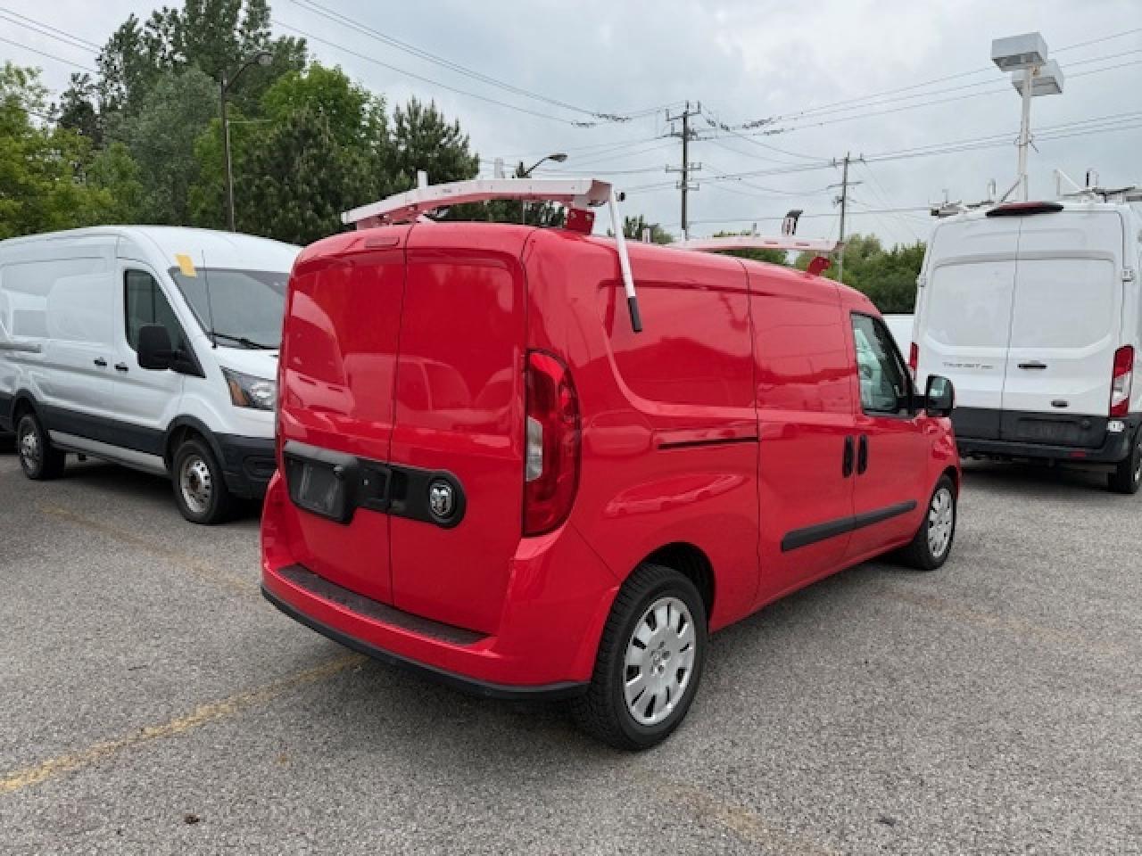 2017 RAM Promaster City Wagon 4dr Wgn SLT Photo2