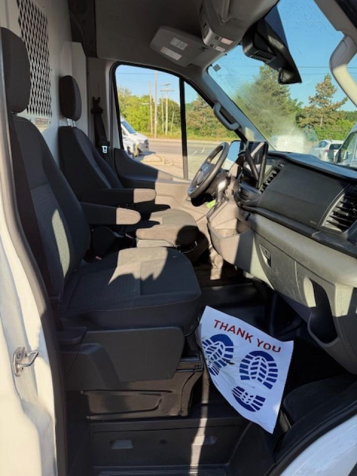 2023 Ford Transit Cargo Van 31,000 Kms from new. Mid roof transit Photo