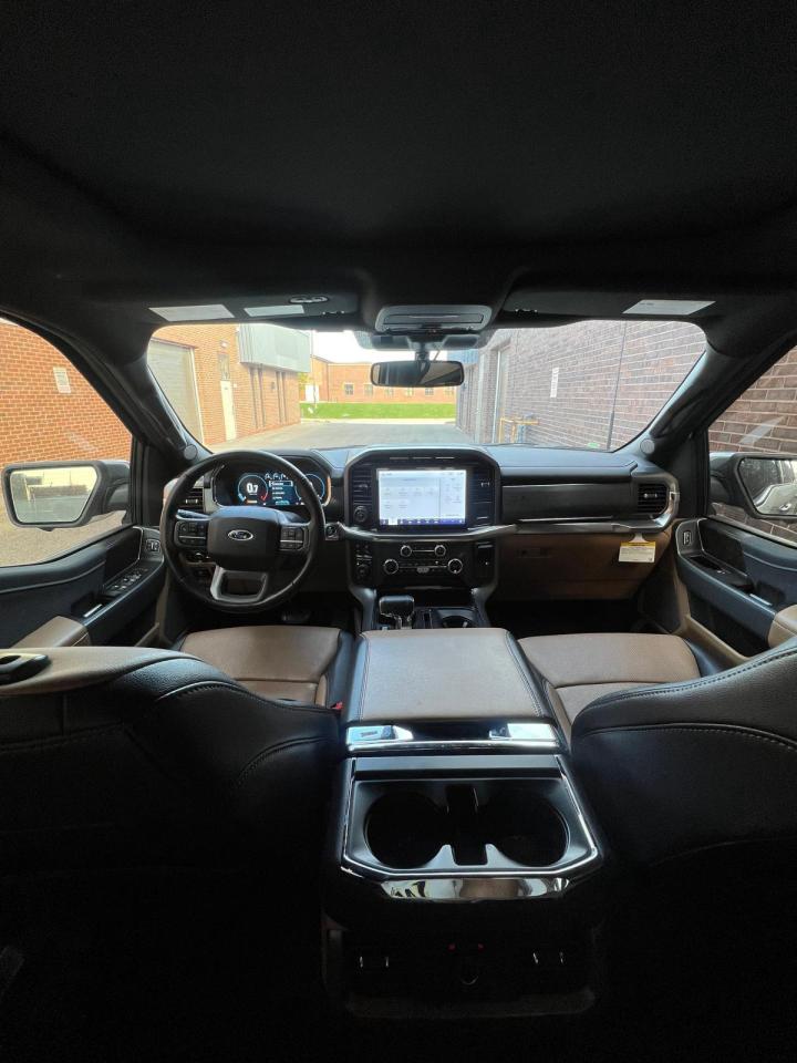 2022 Ford F-150 LARIAT 4WD SUPERCREW 5.5' BOX, NAVI, PANO ROOF Photo