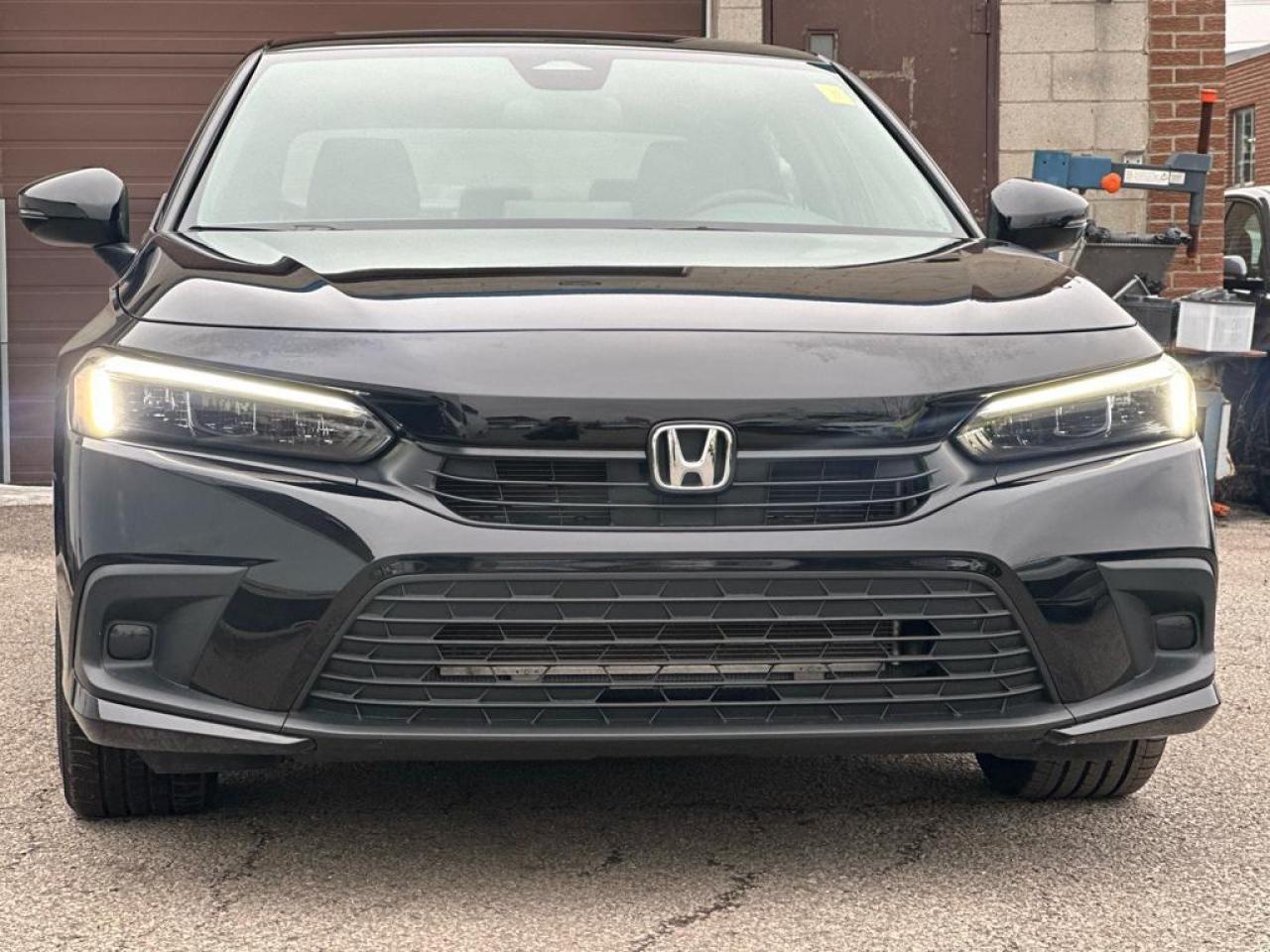 2024 Honda Civic Sedan SPORT CVT, NAV, ALLOYS, LEATHER INTERIOR Photo4