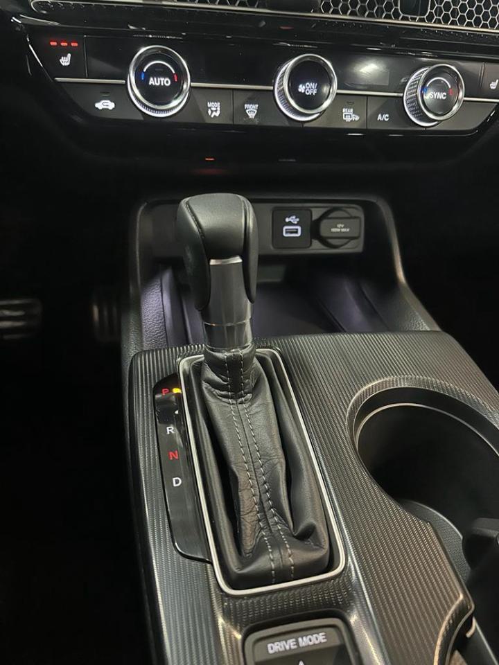 2024 Honda Civic Sedan SPORT CVT, NAV, ALLOYS, LEATHER INTERIOR Photo