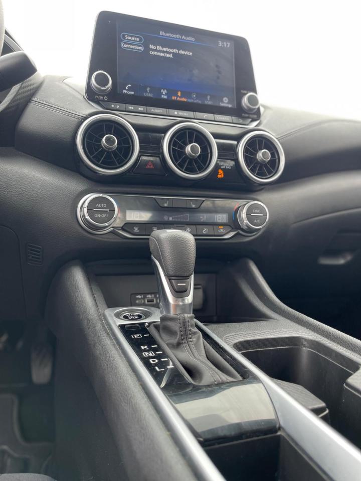 2023 Nissan Sentra SV, BACK UP CAMERA, CAR PLAY, HEATED SEATS Photo