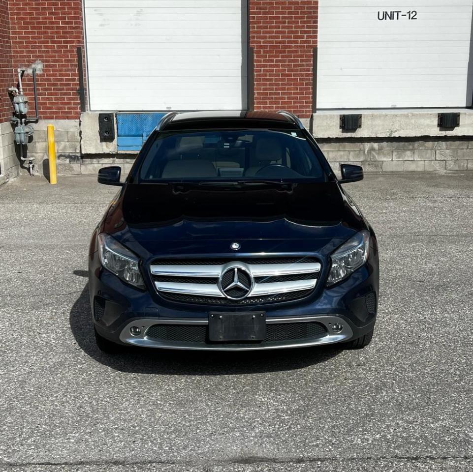 2017 Mercedes-Benz GLA 4MATIC, NAVI, PANO ROOF, CAMERA, HEATED SEATS Photo4