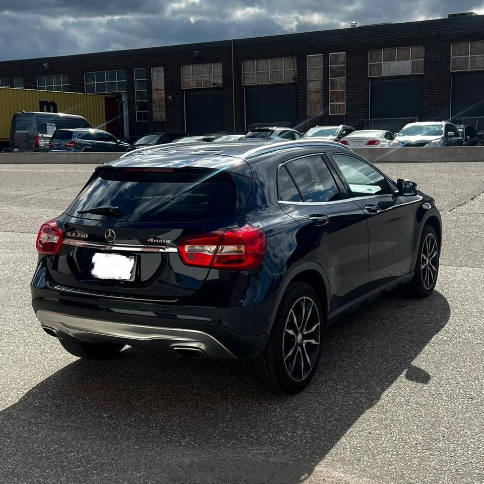 2017 Mercedes-Benz GLA 4MATIC, NAVI, PANO ROOF, CAMERA, HEATED SEATS Photo