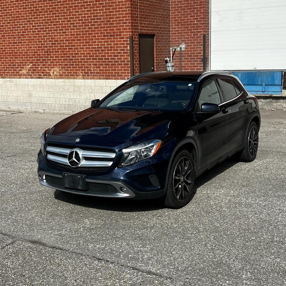2017 Mercedes-Benz GLA 4MATIC, NAVI, PANO ROOF, CAMERA, HEATED SEATS Photo
