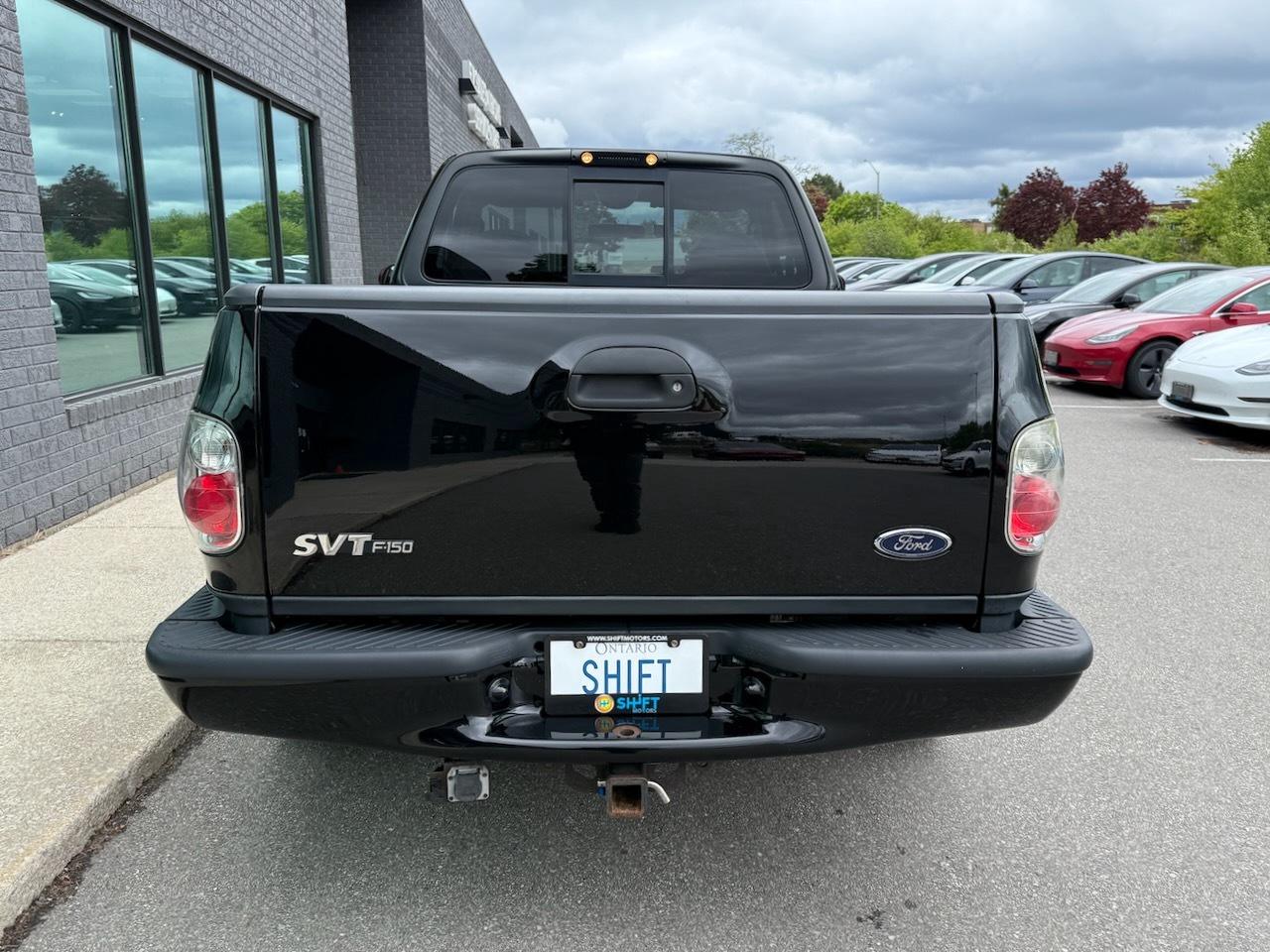 2004 Ford F-150 Flareside SVT  Lightning Photo