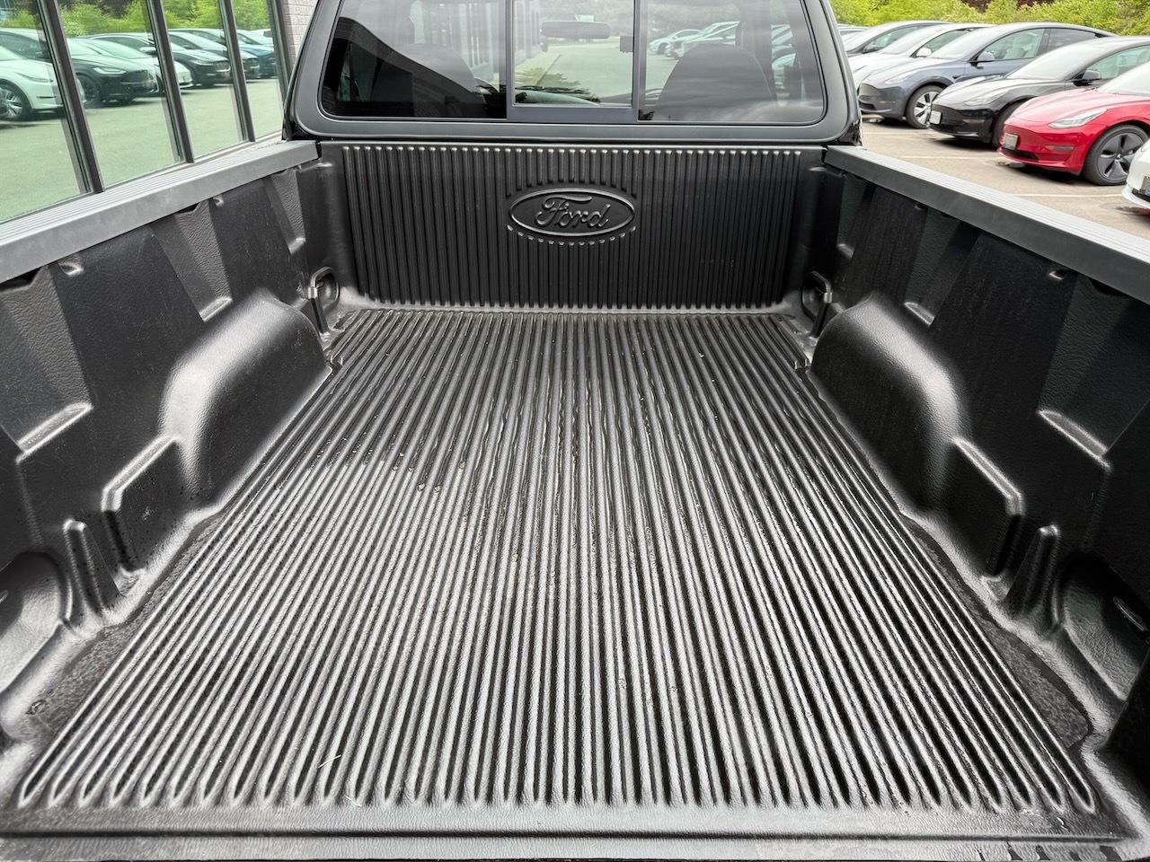 2004 Ford F-150 Flareside SVT  Lightning Photo