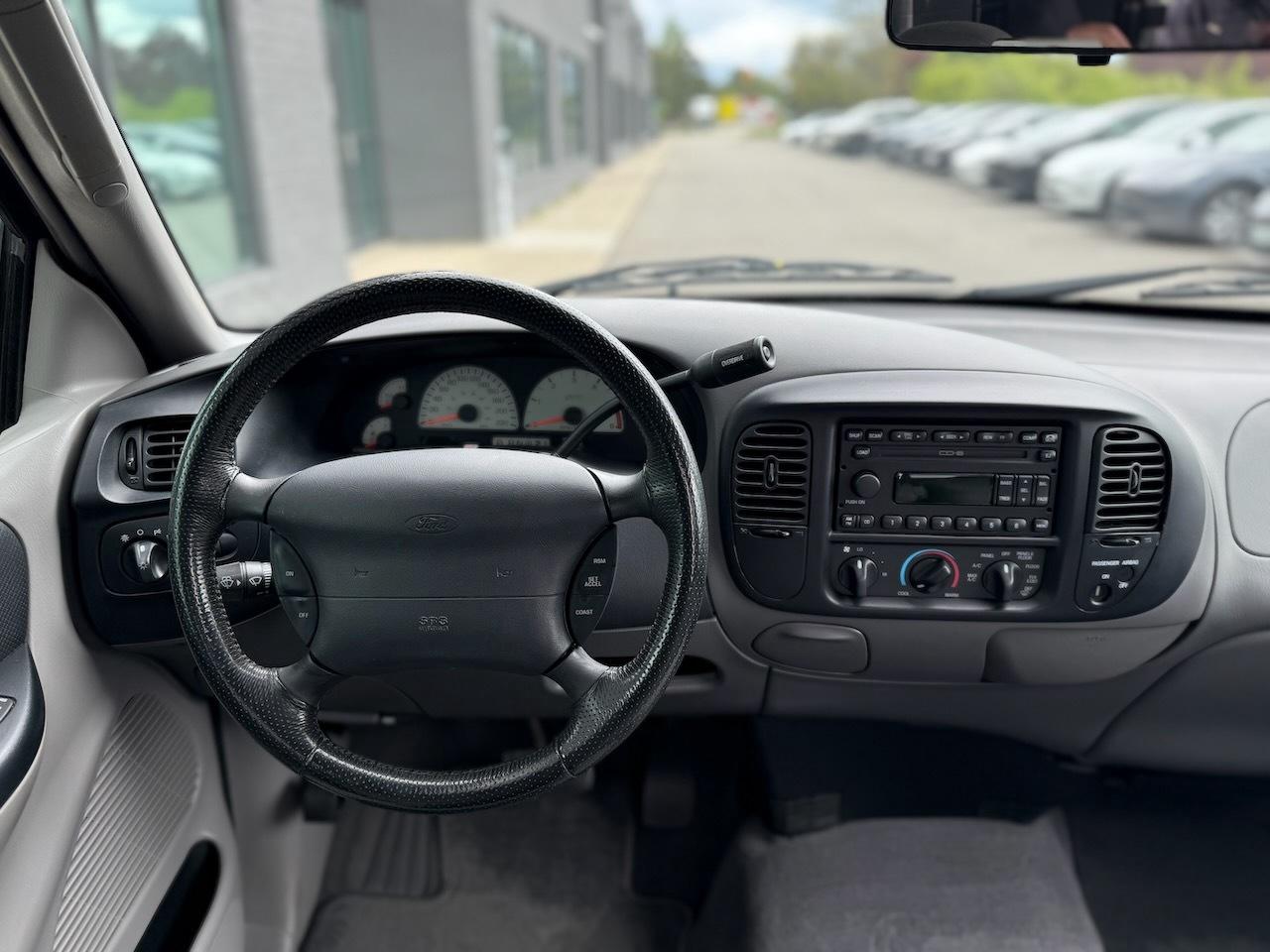 2004 Ford F-150 Flareside SVT  Lightning Photo