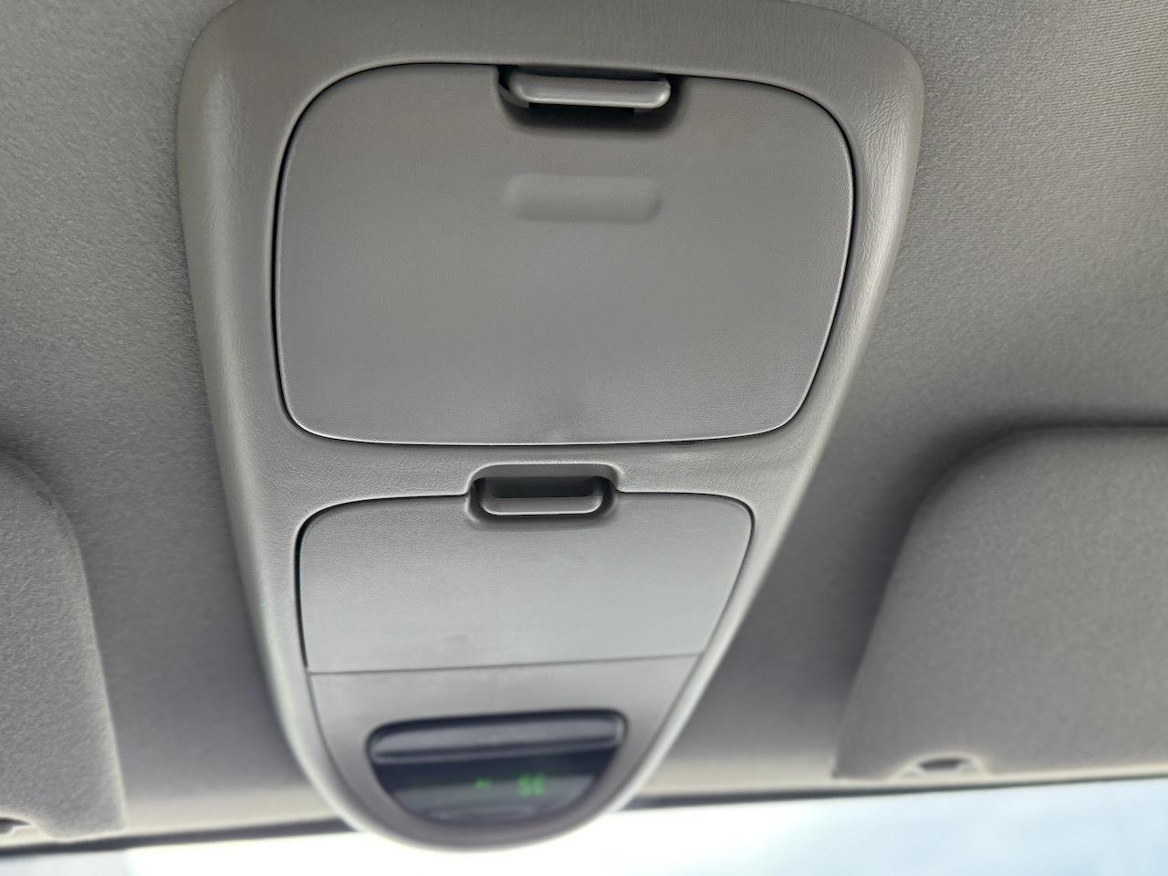 2004 Ford F-150 Flareside SVT  Lightning Photo