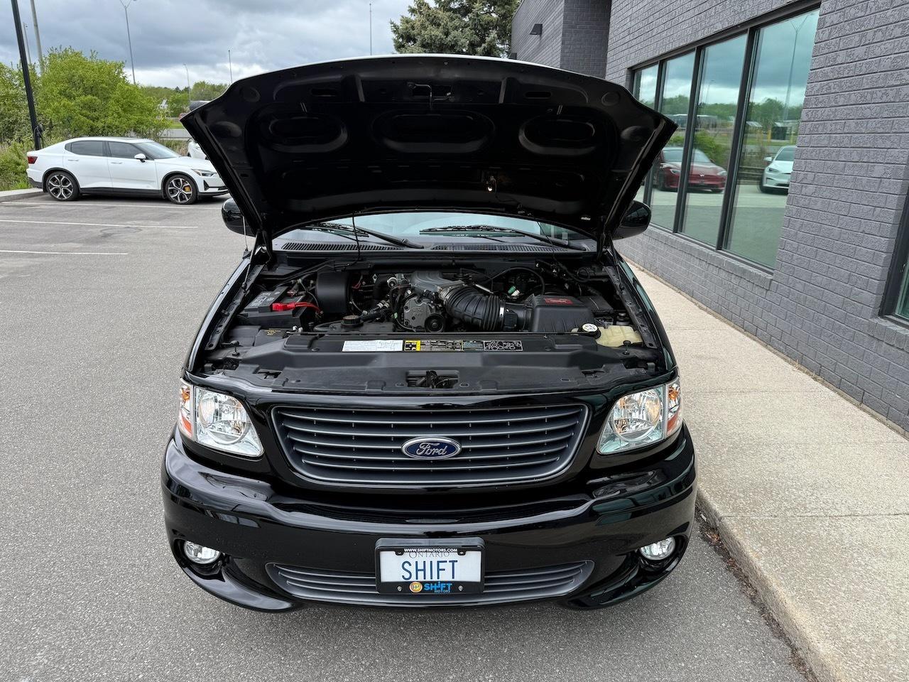 2004 Ford F-150 Flareside SVT  Lightning Photo