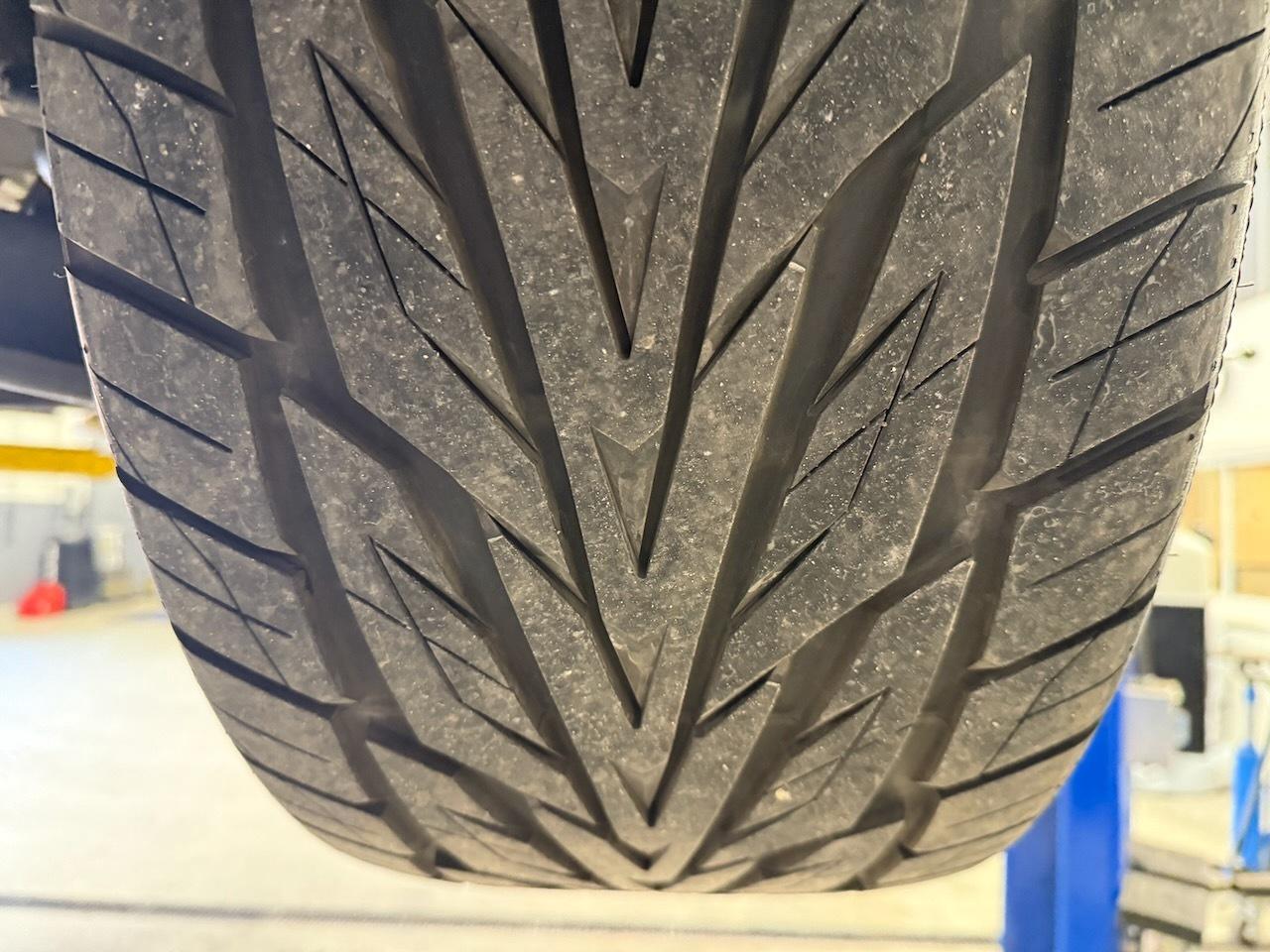 2004 Ford F-150 Flareside SVT  Lightning Photo