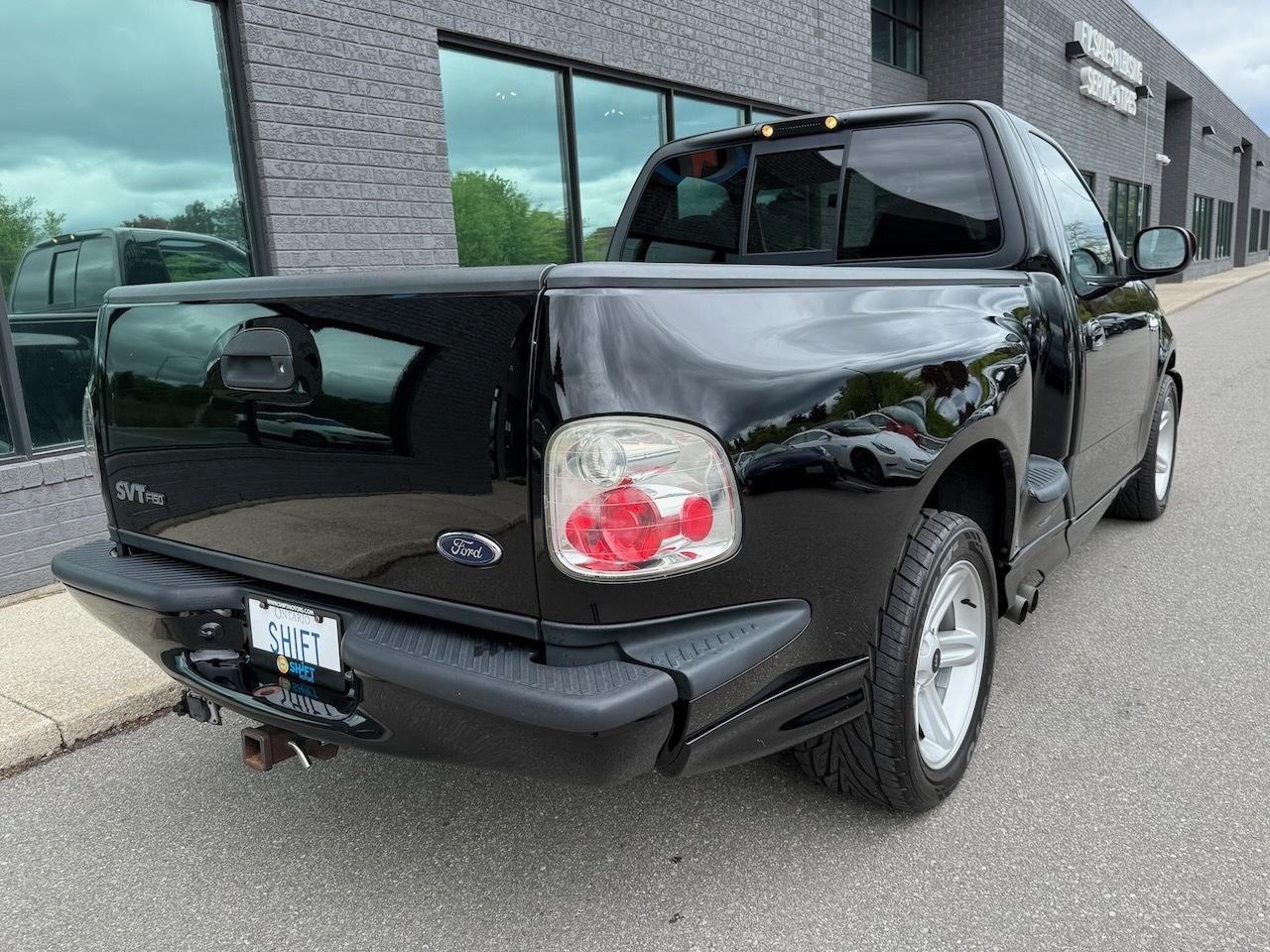 2004 Ford F-150 Flareside SVT  Lightning Photo
