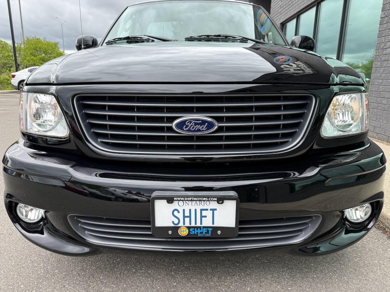 2004 Ford F-150 Flareside SVT  Lightning Photo