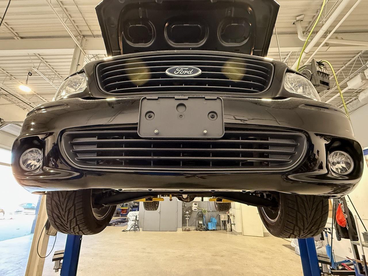 2004 Ford F-150 Flareside SVT  Lightning Photo