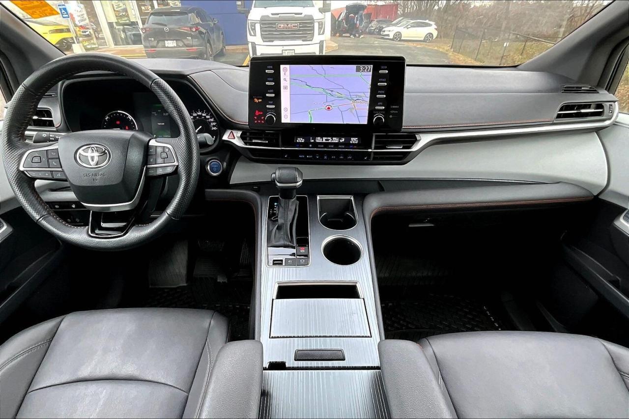 2023 Toyota Sienna XSE AWD 7-Passenger   CarPlay/Android   Navigation Photo