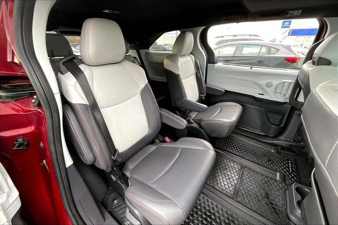 2023 Toyota Sienna XSE AWD 7-Passenger   CarPlay/Android   Navigation Photo
