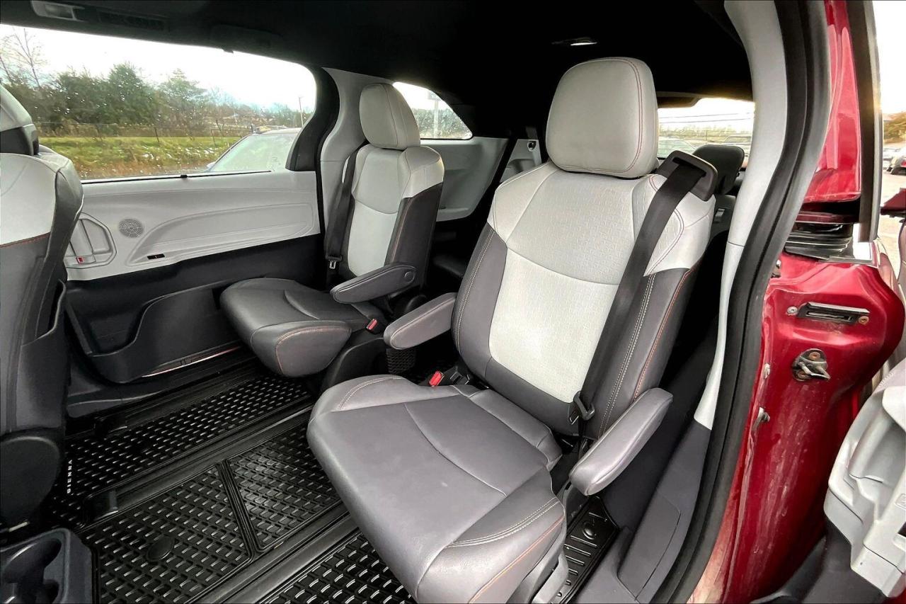 2023 Toyota Sienna XSE AWD 7-Passenger   CarPlay/Android   Navigation Photo