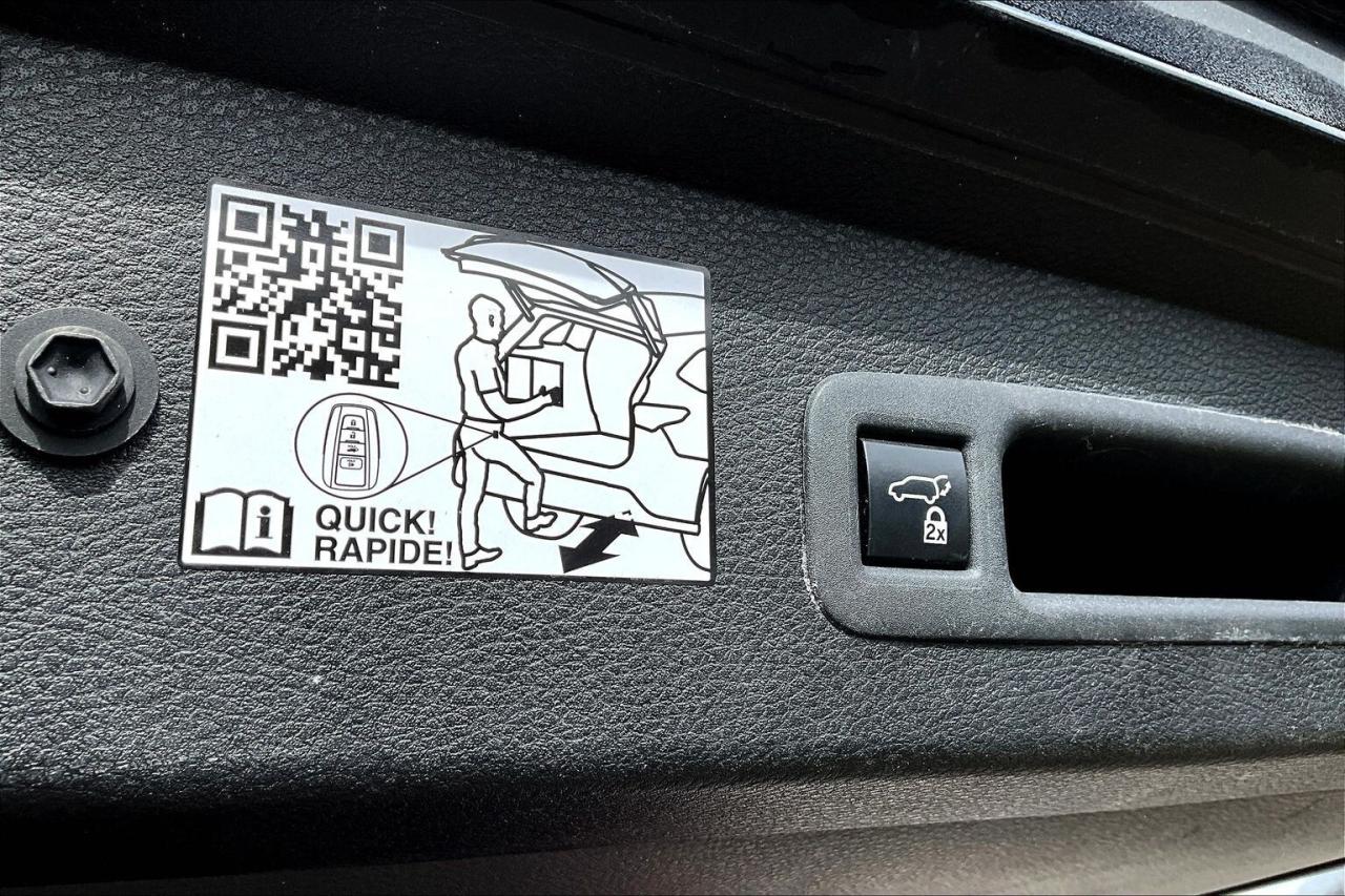 2023 Toyota Sienna XSE AWD 7-Passenger   CarPlay/Android   Navigation Photo