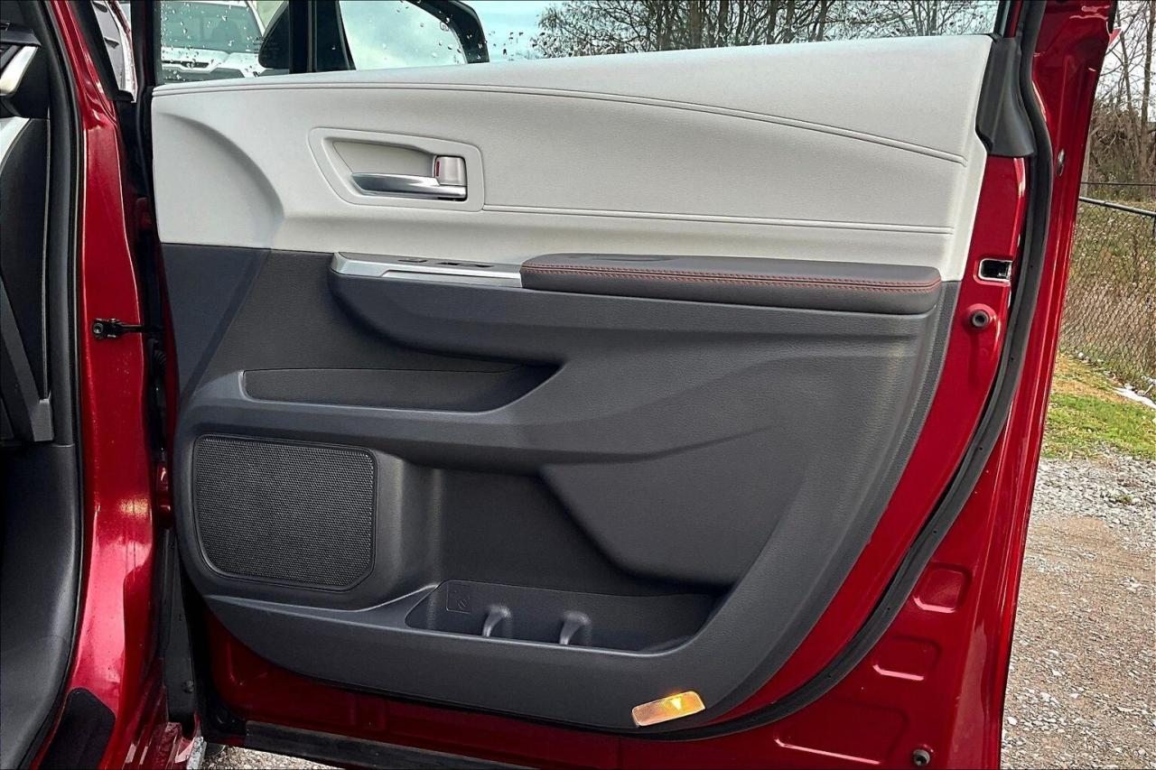 2023 Toyota Sienna XSE AWD 7-Passenger   CarPlay/Android   Navigation Photo