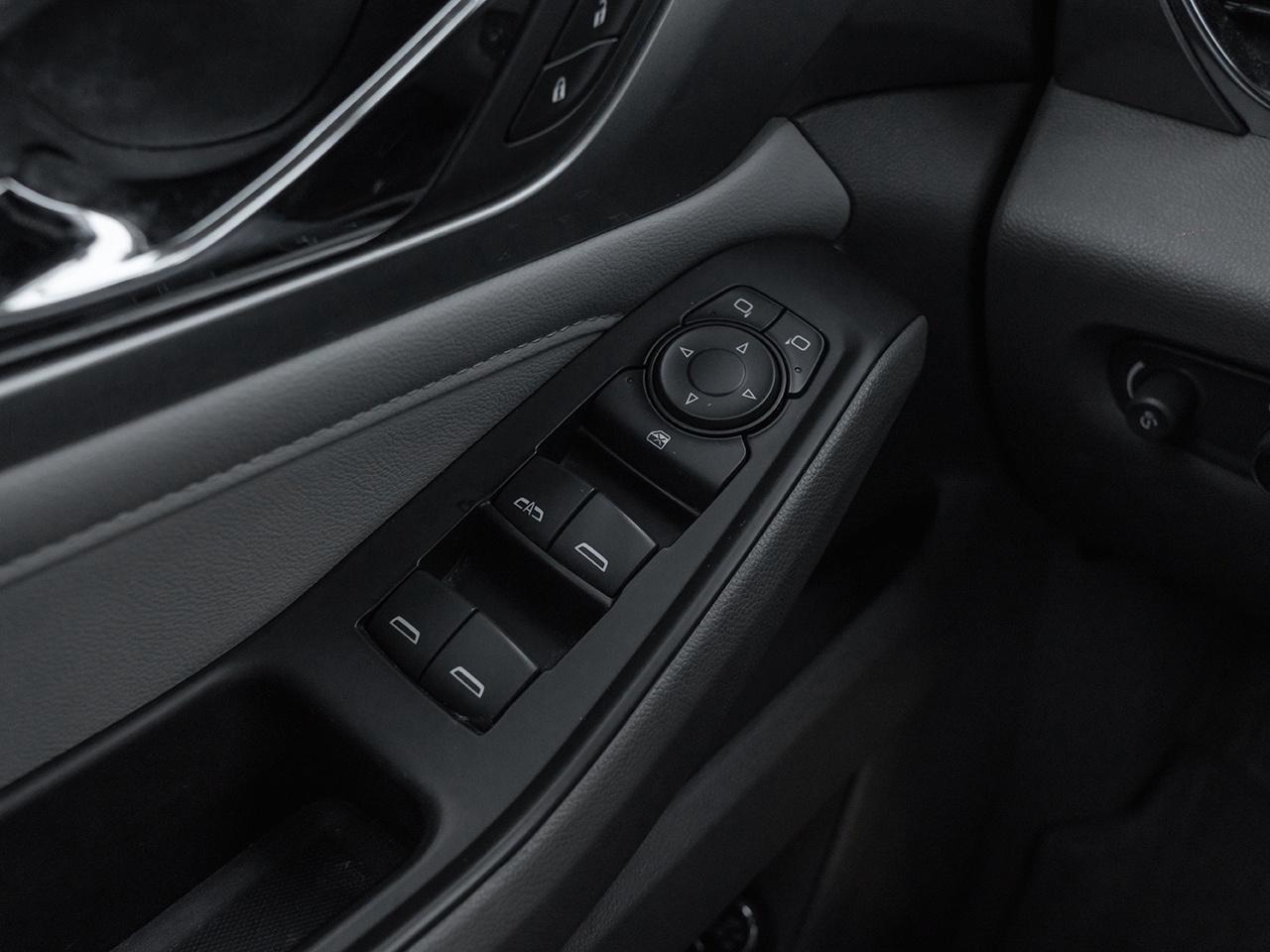 2019 Chevrolet Traverse Cloth w/1LT Photo