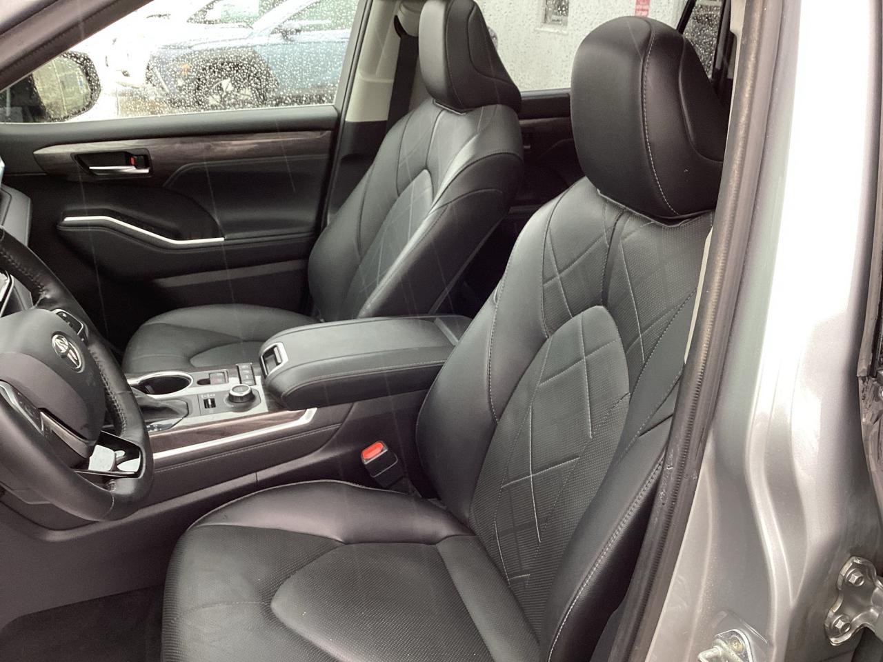 2021 Toyota Highlander PLATINUM AWD Photo