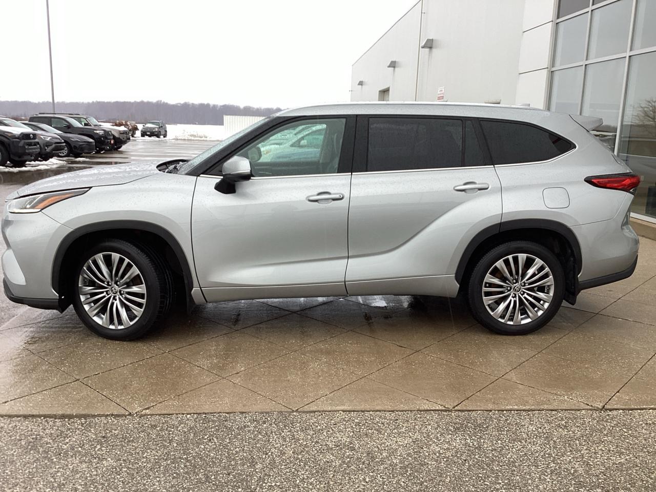 2021 Toyota Highlander PLATINUM AWD Photo