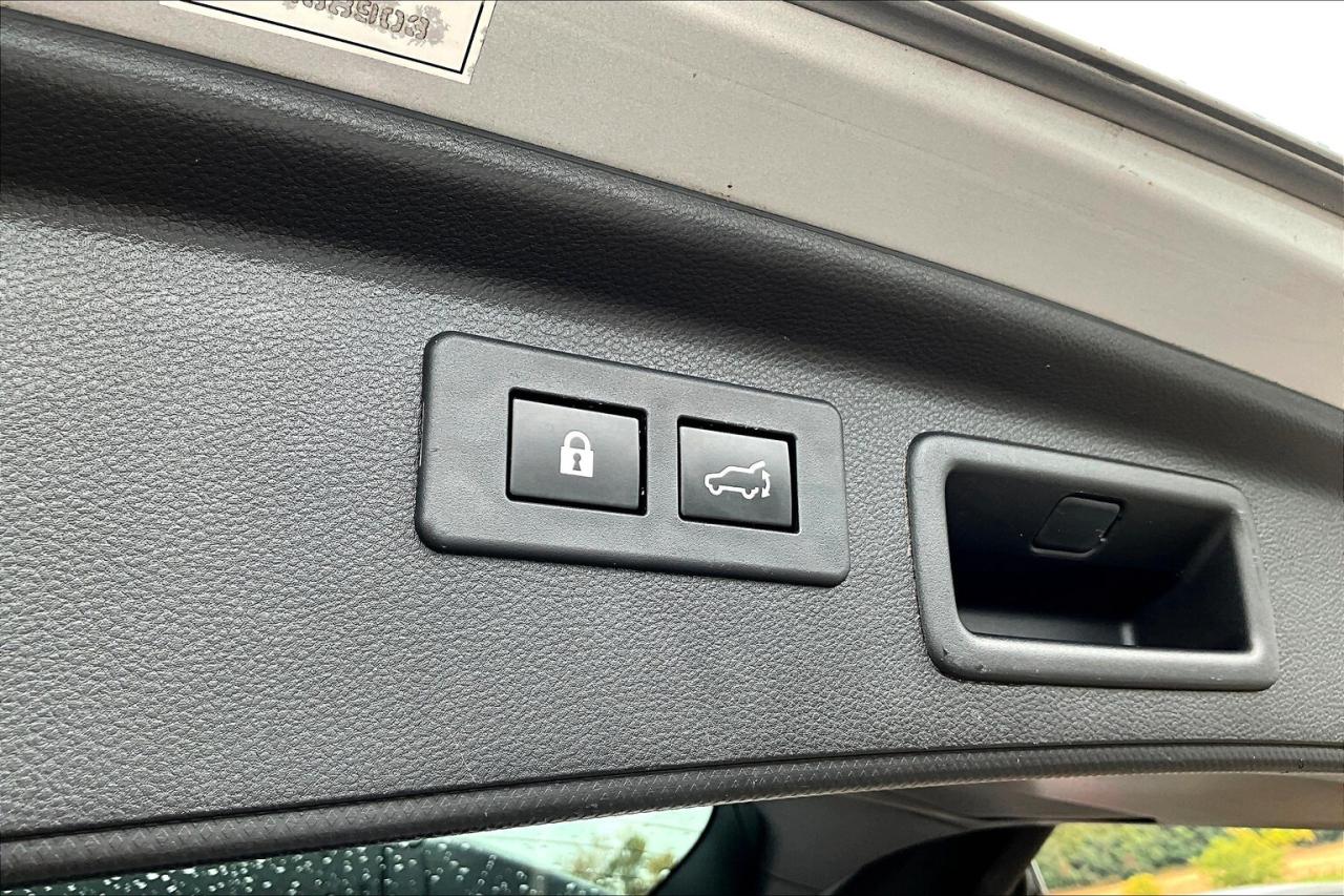 2022 Subaru Forester Limited AWD - CPO 3.99% FINANCING Photo