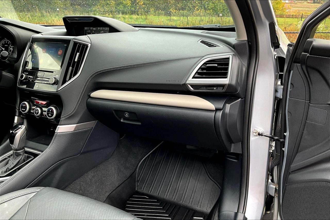 2022 Subaru Forester Limited AWD - CPO 3.99% FINANCING Photo