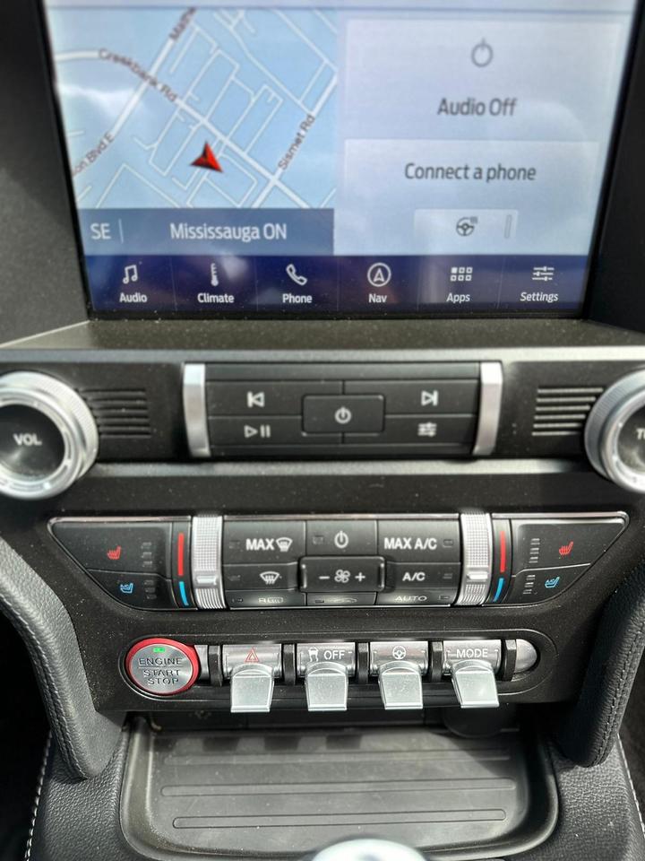 2022 Ford Mustang CONVERTIBLE, LEATHER, NAV, ALLOYS Photo