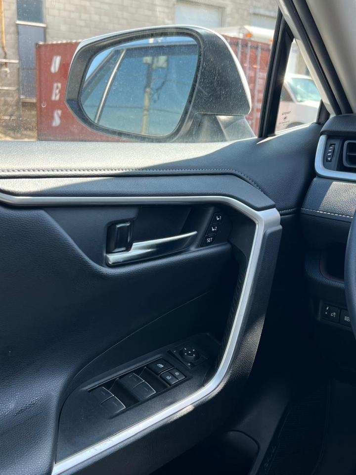 2023 Toyota RAV4 AWD LIMITED, SUNROOF, BACKUP CAM, LEATHER SEATS Photo